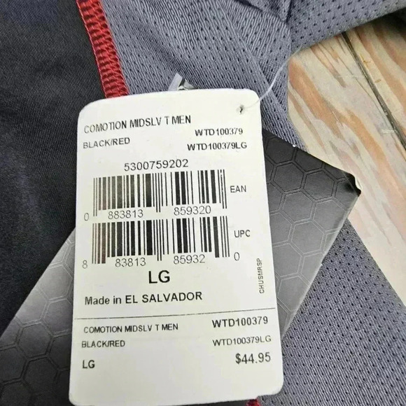 Demarini Comotion mid sleeve baseball compression shirt black #WTD100379 M,L, XL - Picture 6 of 9